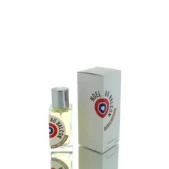 Etatlibredorangenoelaubalcon Woman