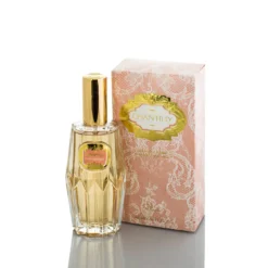 Dana Chantilly Woman