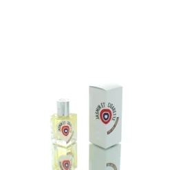 Etatlibredorangejasminetcigarette Woman